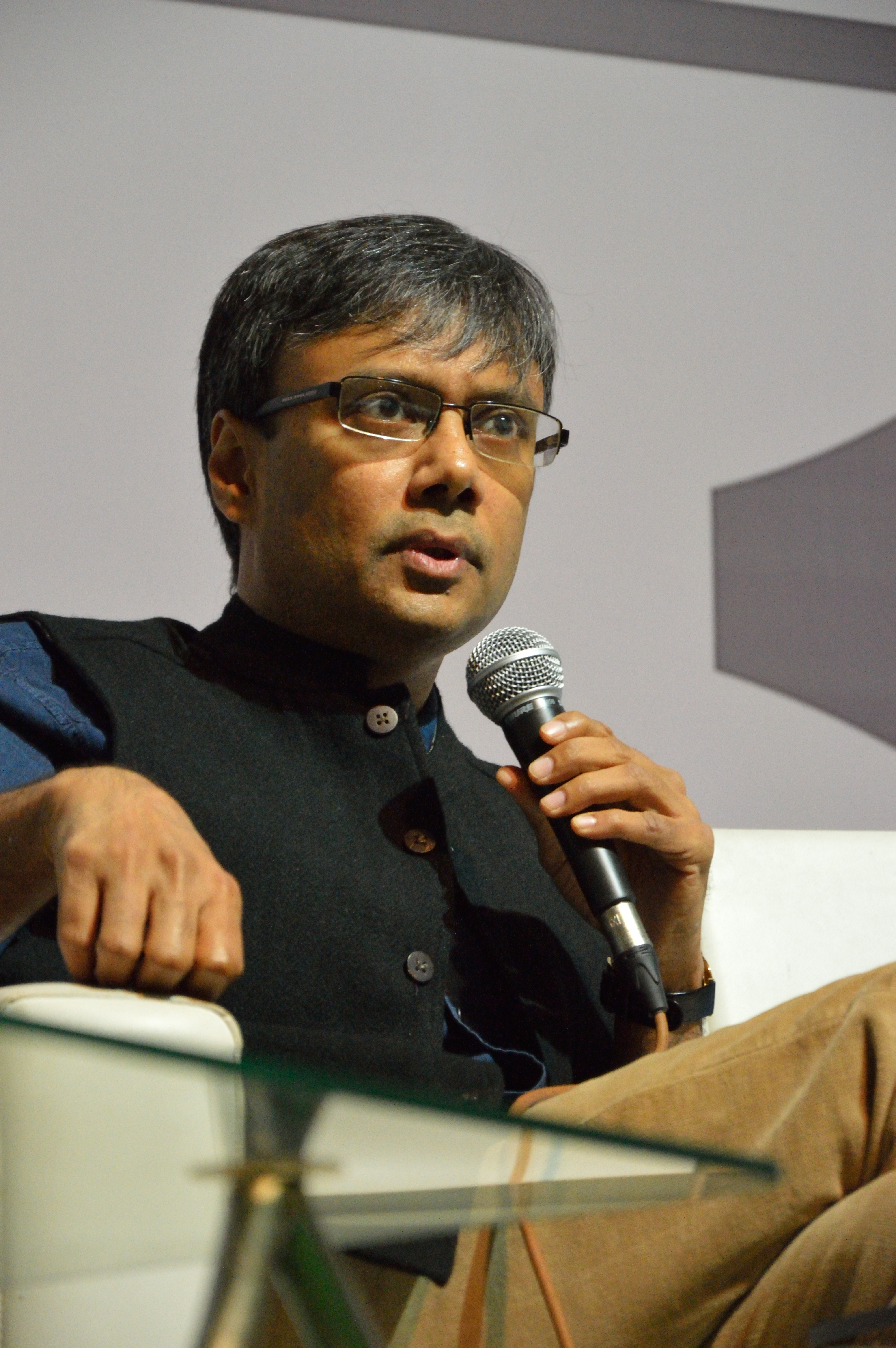 Amit Chaudhuri Foto
