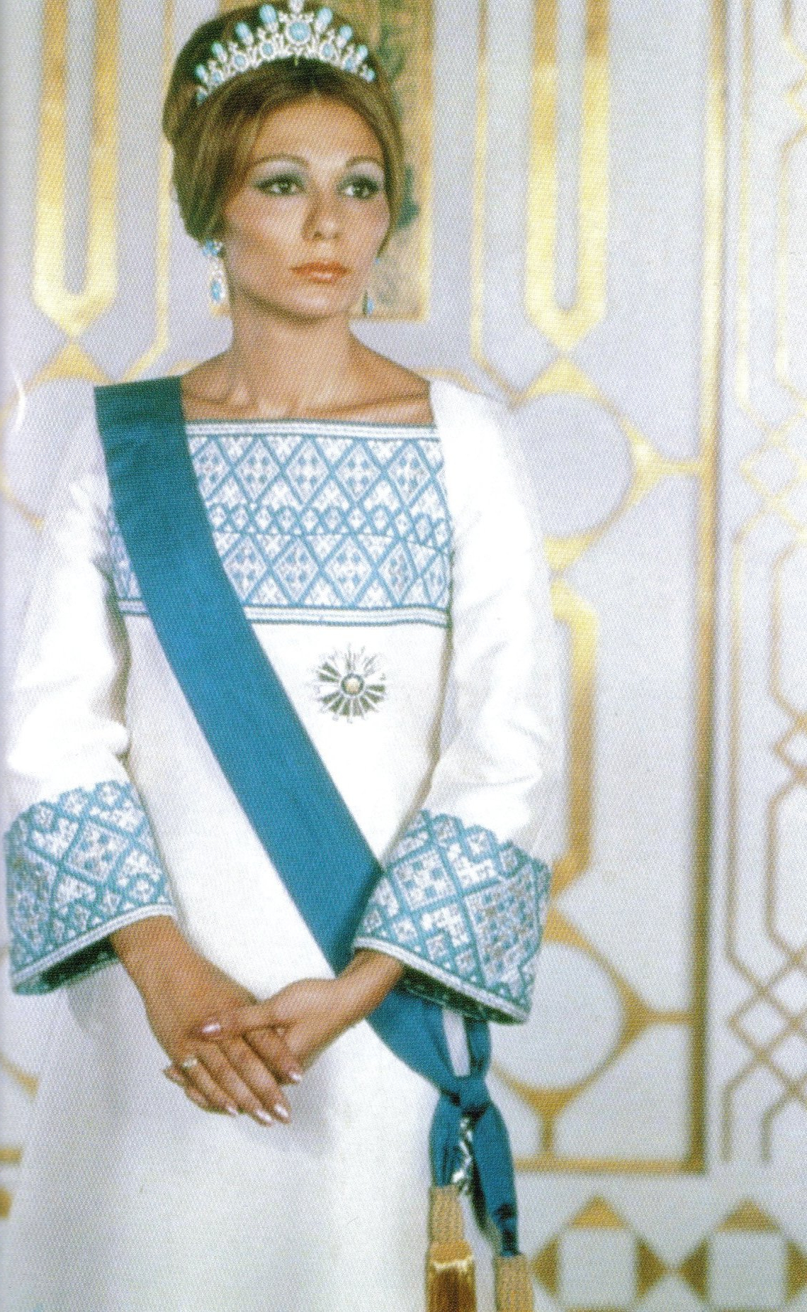 Farah Diba Foto