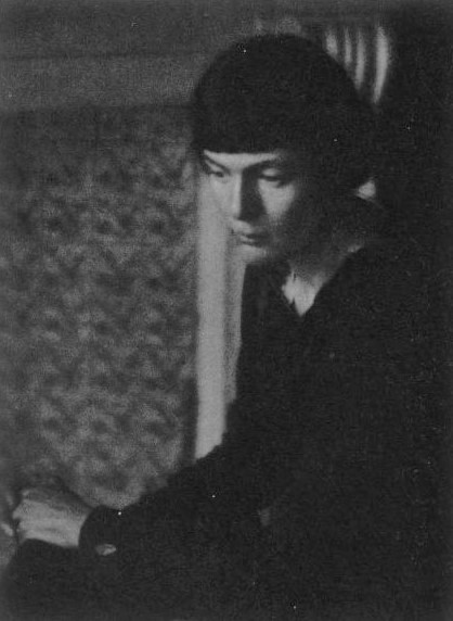 H. D. Foto