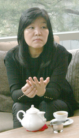 Sin Kyong-suk Foto