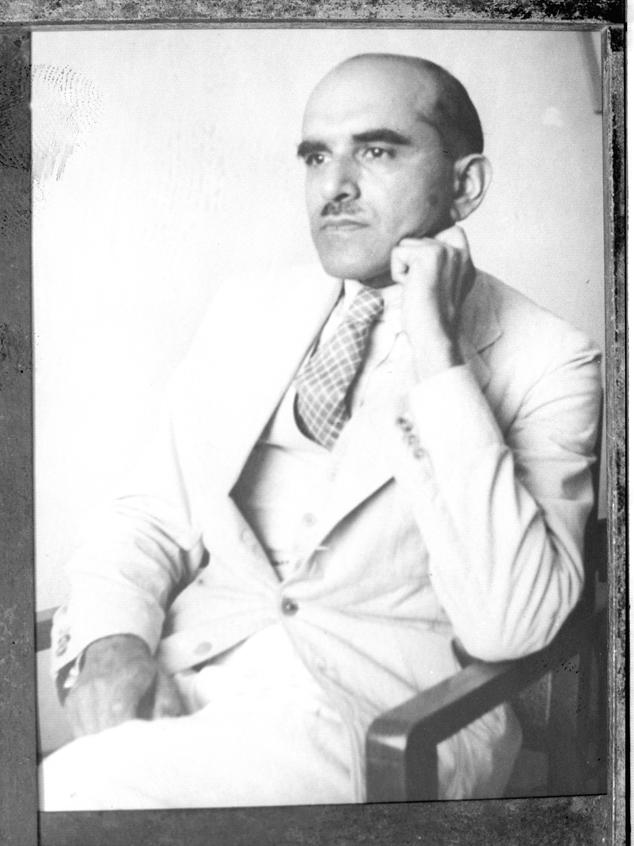 Asaf A. A. Fyzee Foto