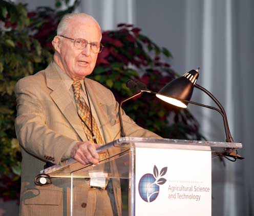 Norman Borlaug Foto