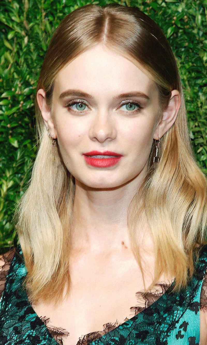 Sara Paxton Foto