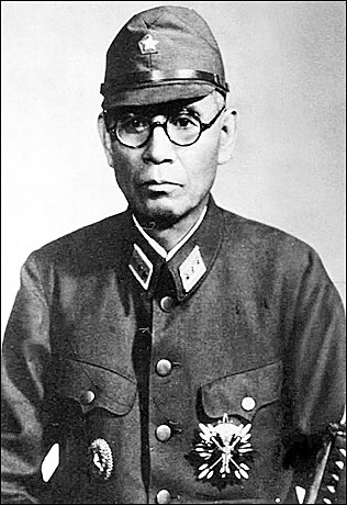 Okamura Yasuji Foto